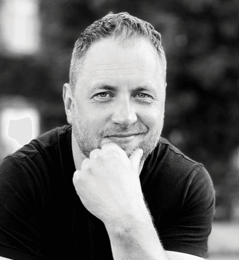 Gregor Janek Headshot